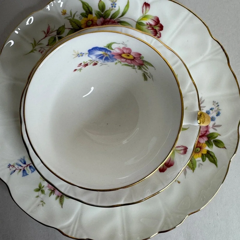 Aynsley Fine English Bone China Tea Cup Saucer and‎ Plate Trio Floral Gold Trim